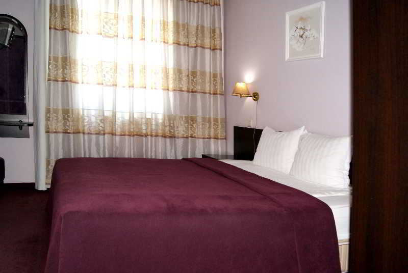 Art Plaza Hotel 4*
