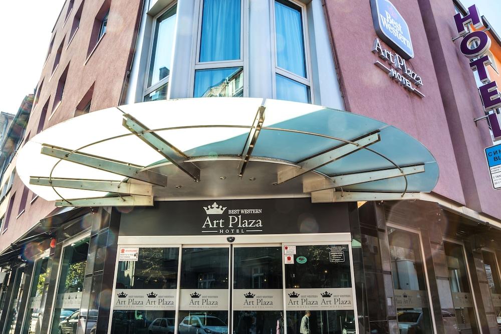 Art Plaza