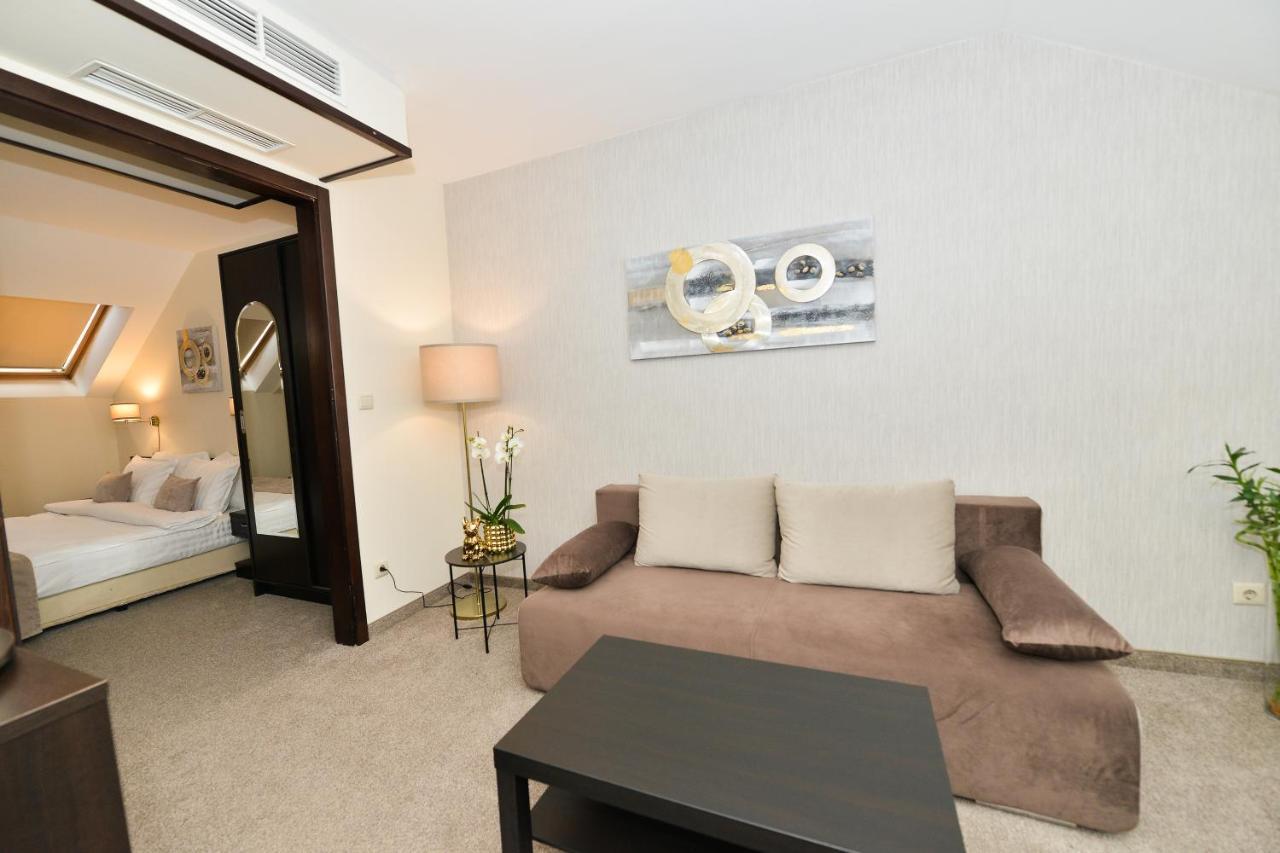 Hotel Art Plaza